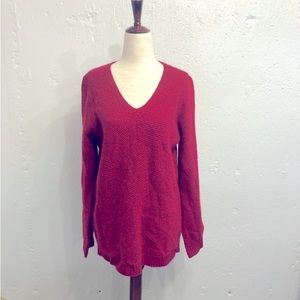 Cabela’s merino wool blend burgundy red V-neck sweater size M